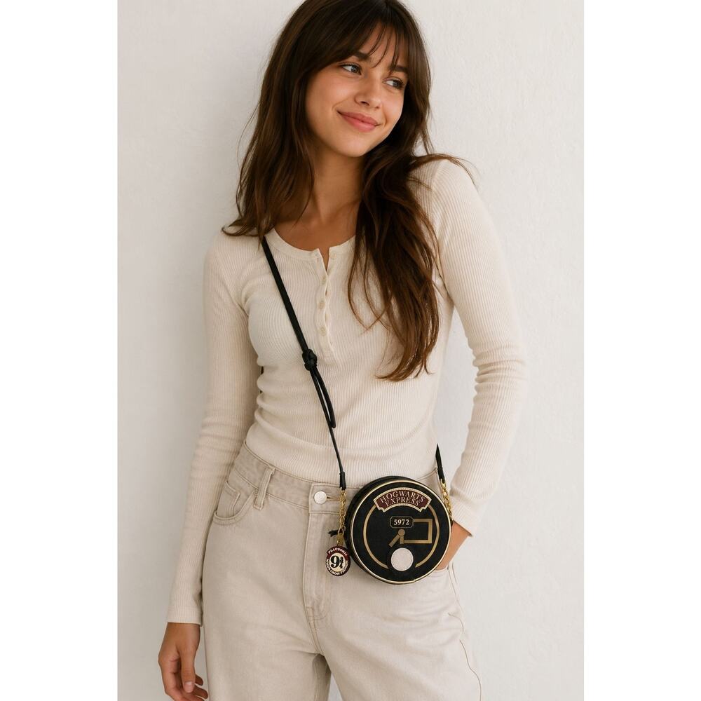 Harry Potter Hogwarts Express 5972 Round Crossbody Purse Platform 9 3/4 Black